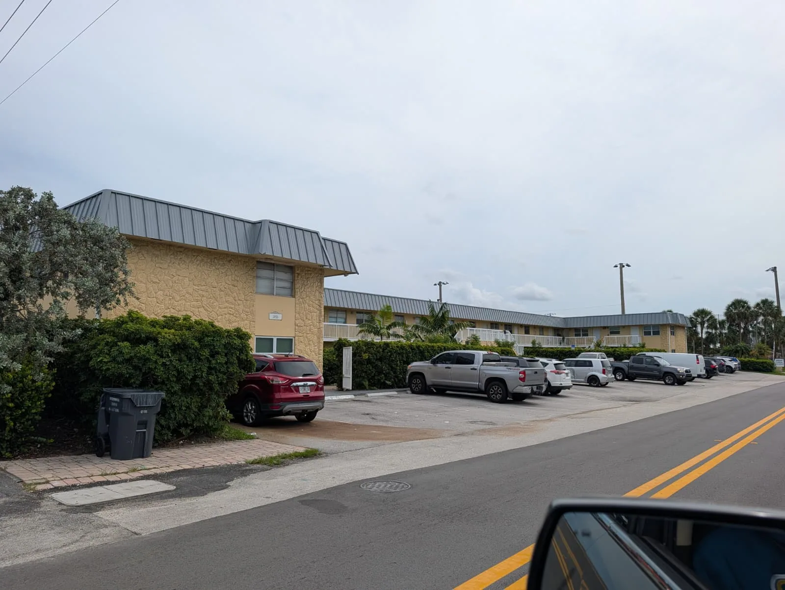 Commercial Standing-Seam Metal Roofing in Scottsdale, AZ